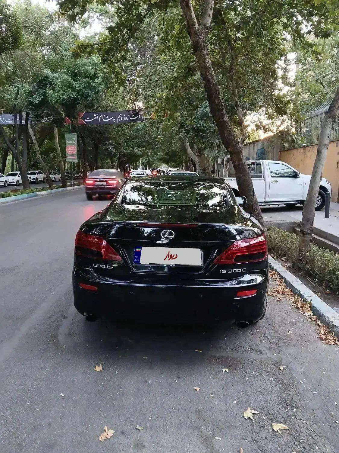 لکسوس IS کروک 300 - 2010
