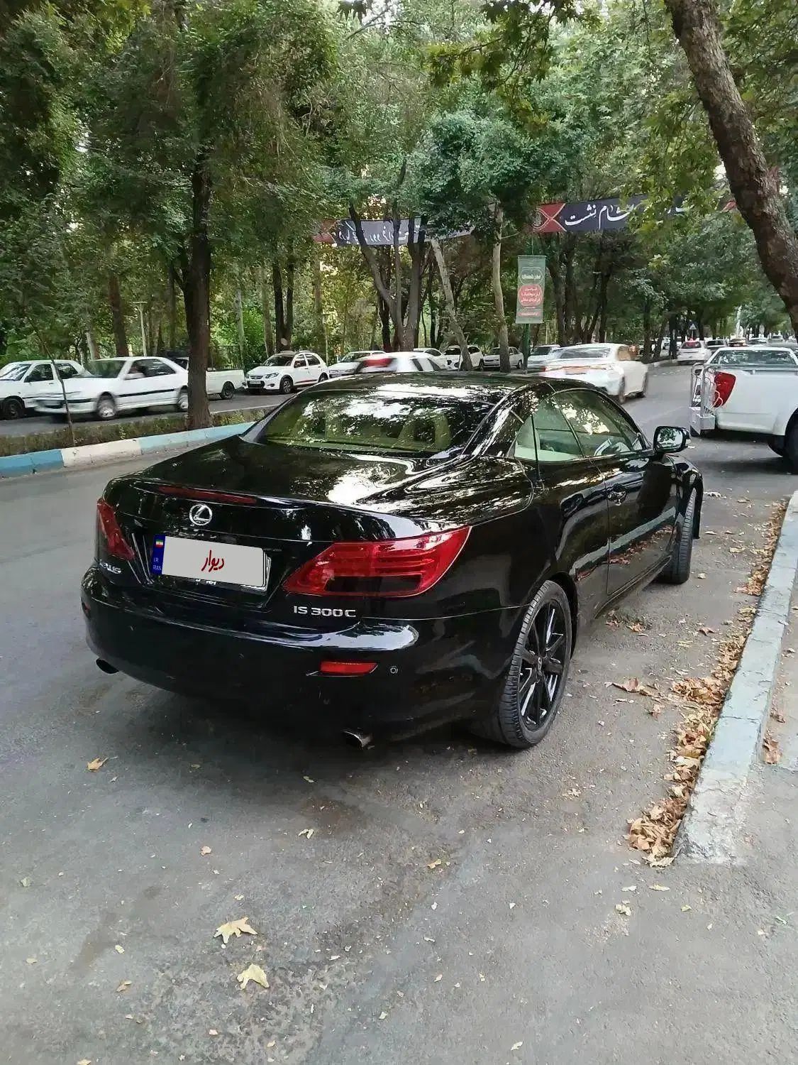لکسوس IS کروک 300 - 2010