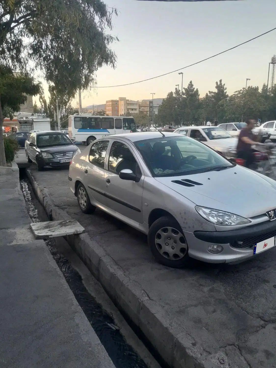 پژو ۲۰۶ صندوق دار v8 - 1386