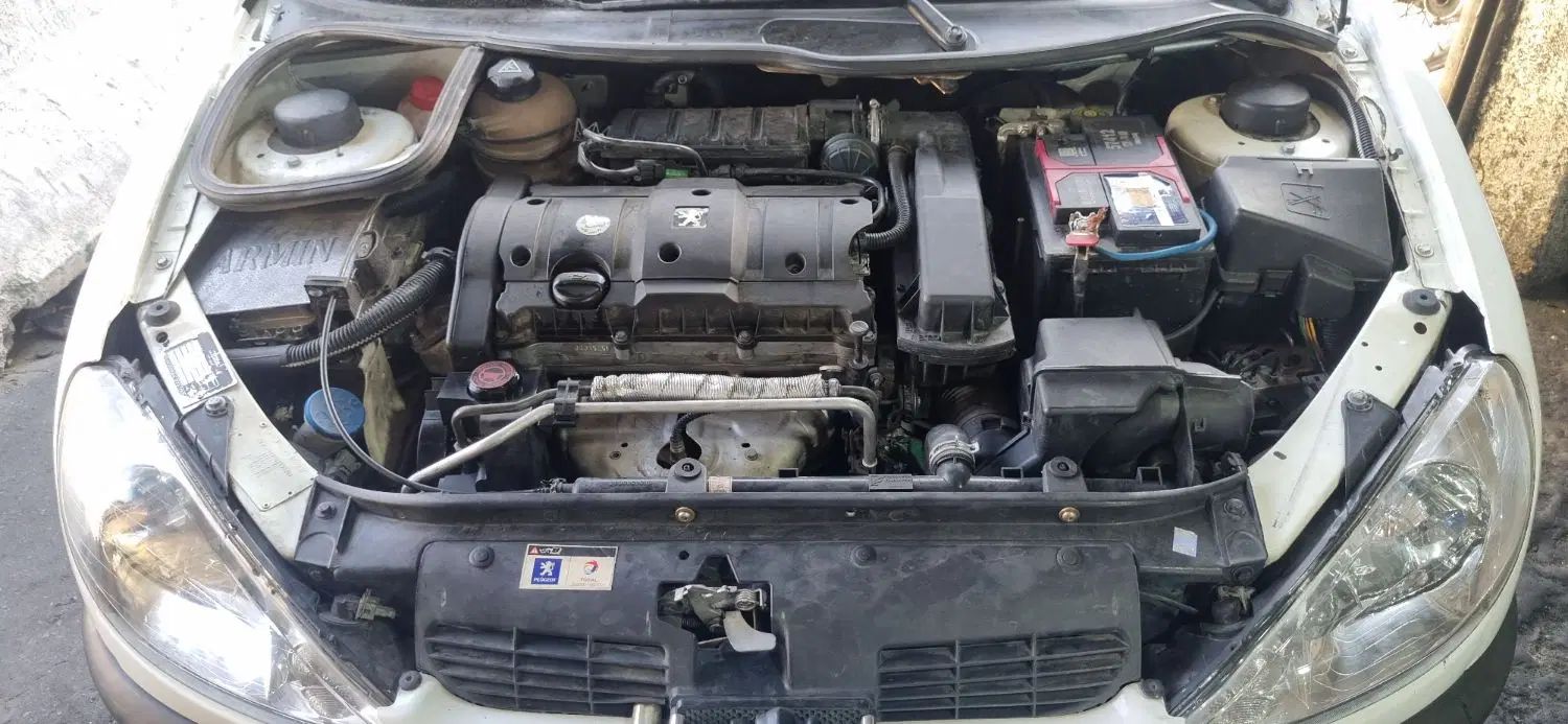 پژو ۲۰۶ صندوق دار v8 - 1389