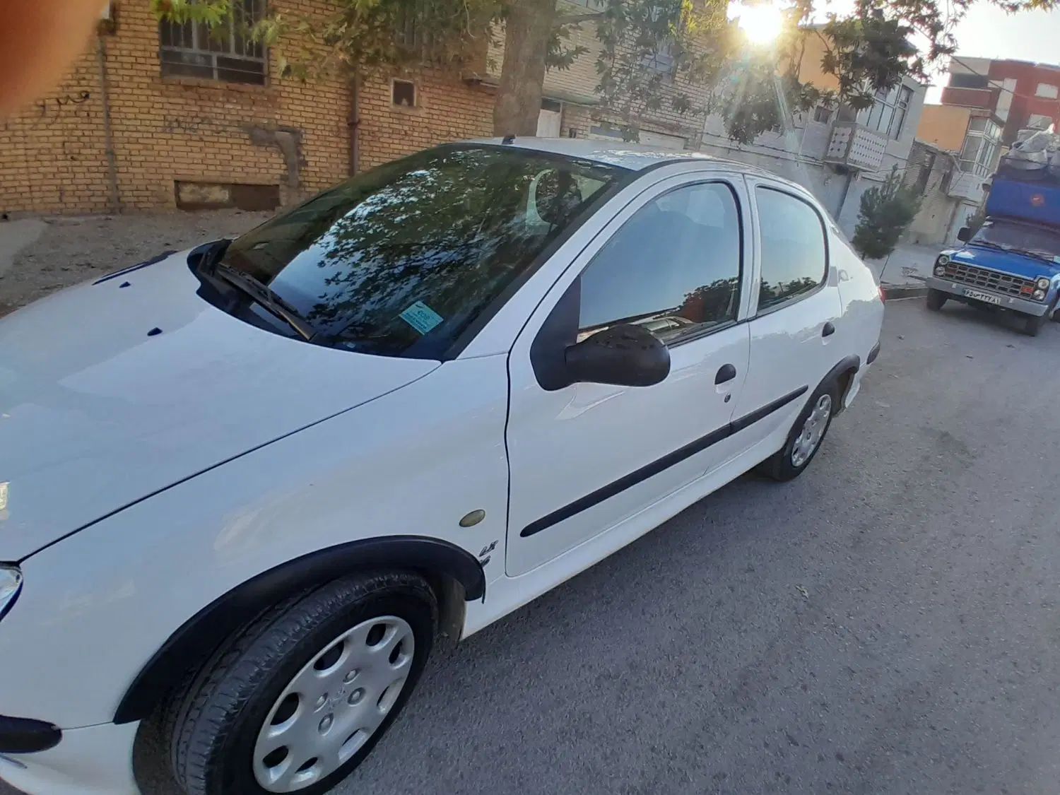پژو ۲۰۶ صندوق دار v8 - 1393