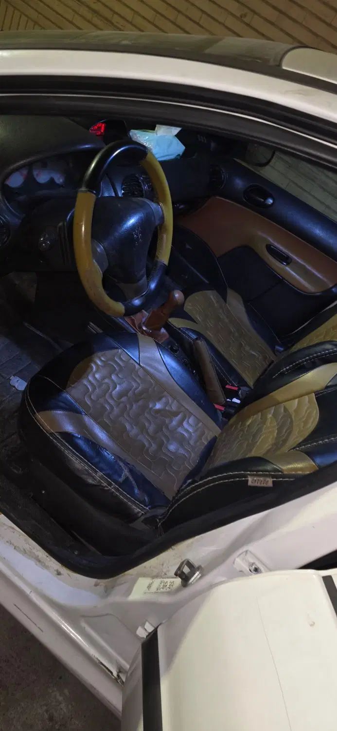 پژو ۲۰۶ صندوق دار v8 - 1395