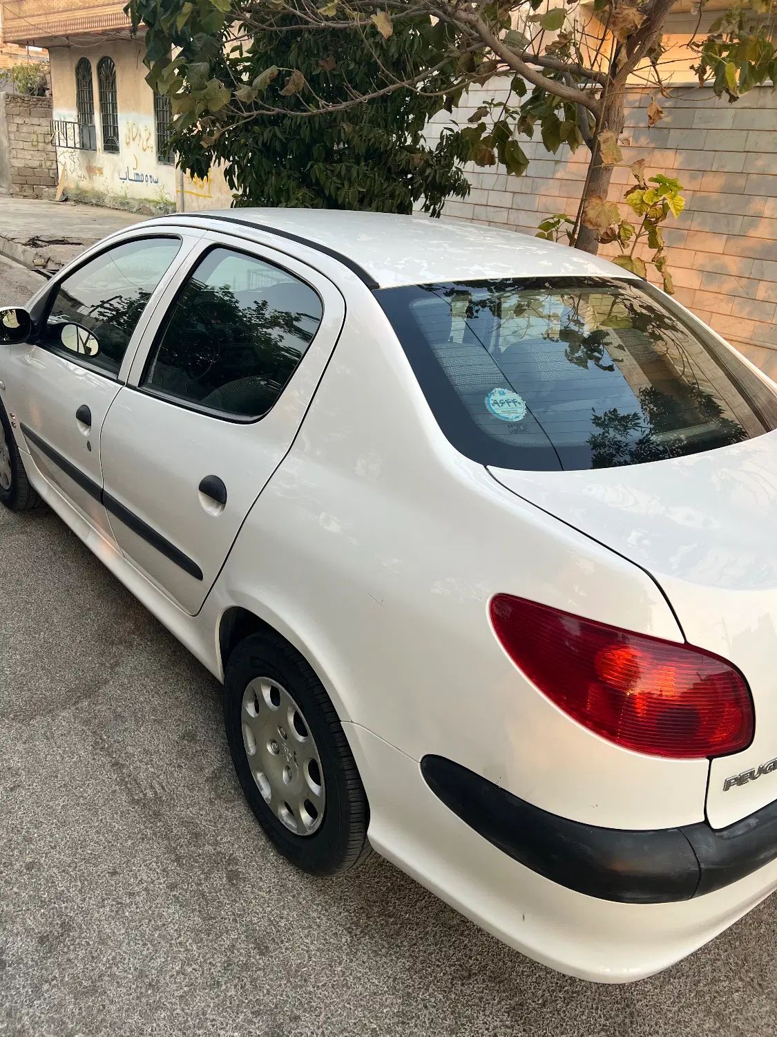 پژو ۲۰۶ صندوق دار v8 - 1399