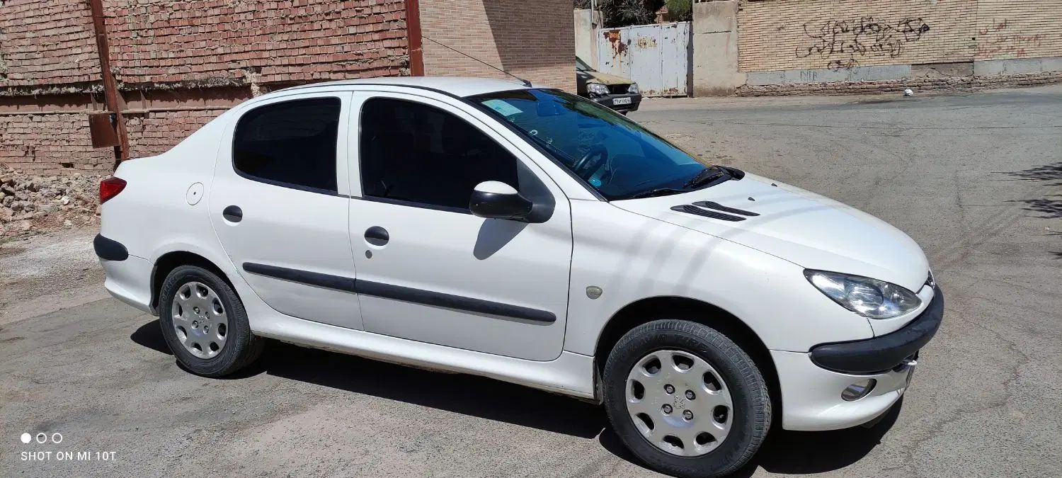 پژو ۲۰۶ صندوق دار v8 - 1396