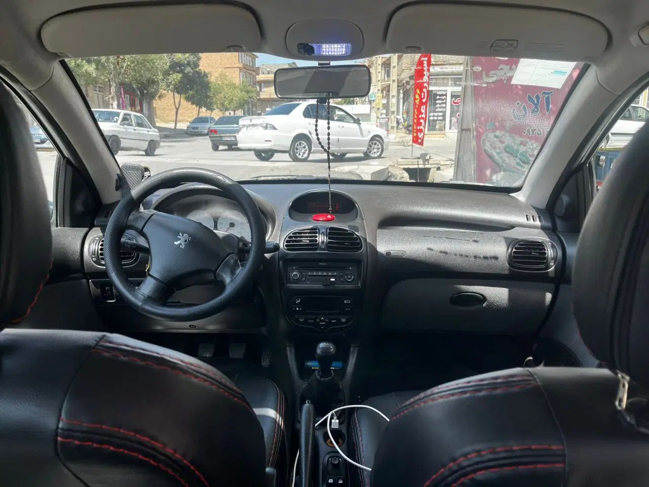 پژو ۲۰۶ صندوق دار v8 - 1394