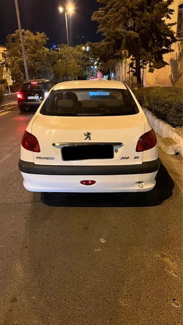 پژو ۲۰۶ صندوق دار v8 - 1396