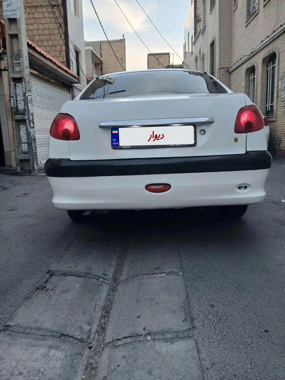 پژو ۲۰۶ صندوق دار v8 - 1396
