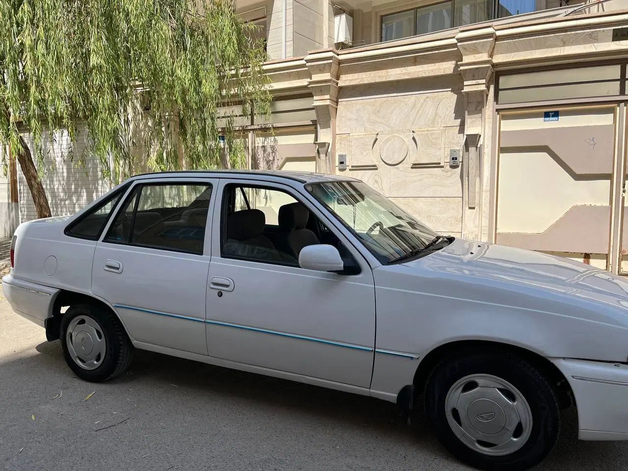 دوو سیلو سدان - 1381