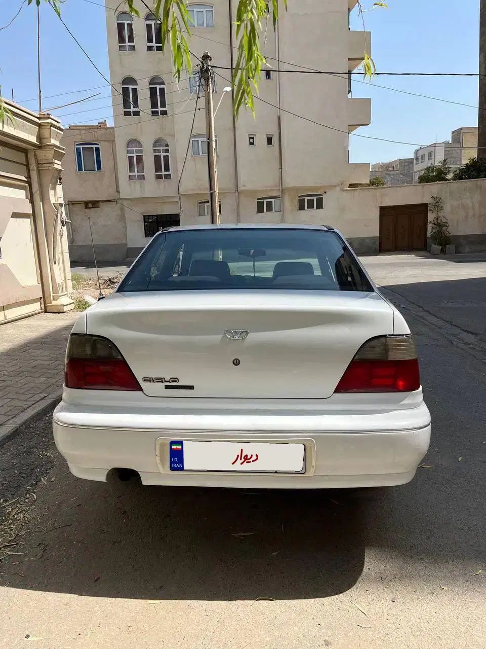 دوو سیلو سدان - 1381