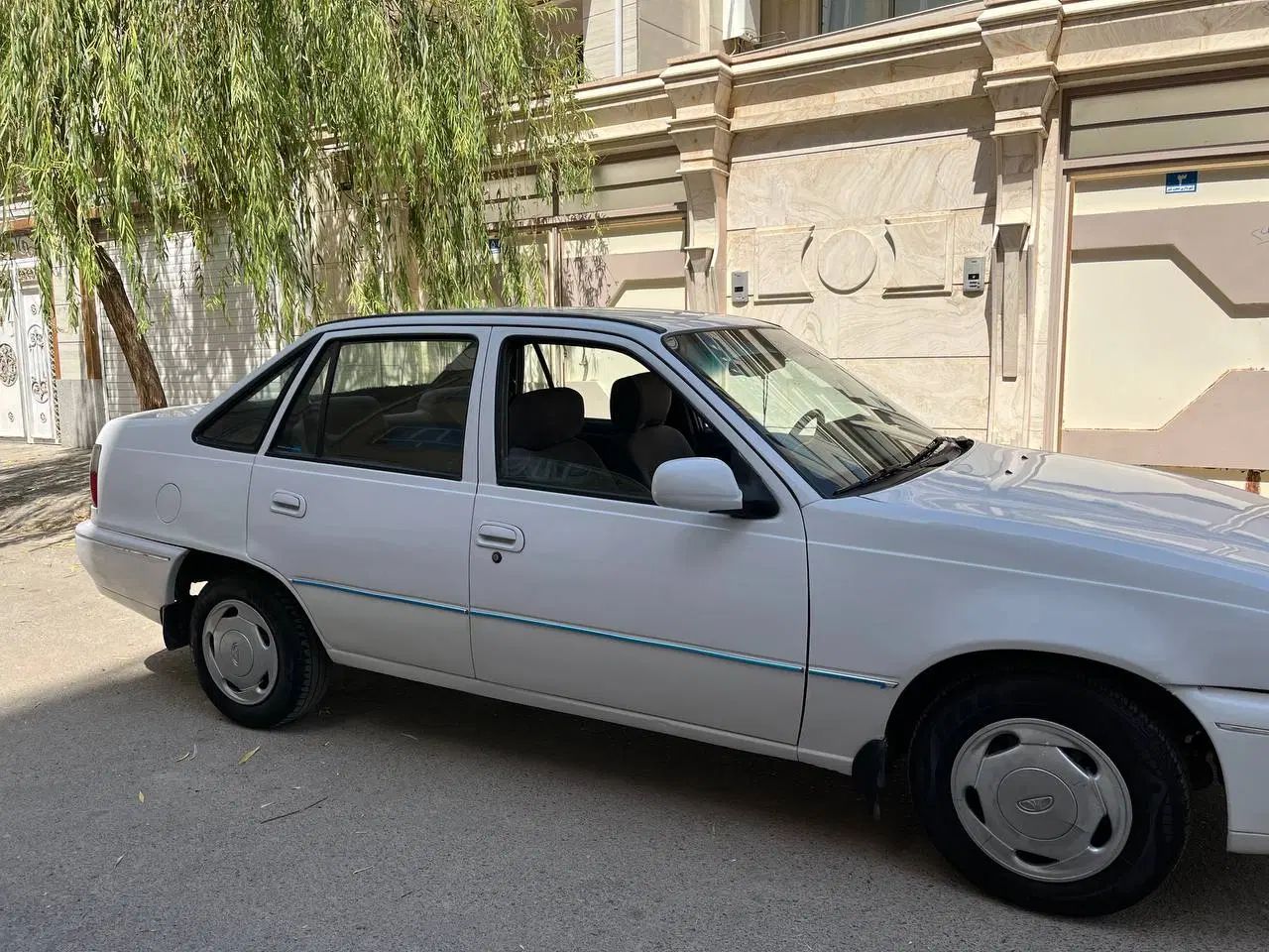دوو سیلو سدان - 1381