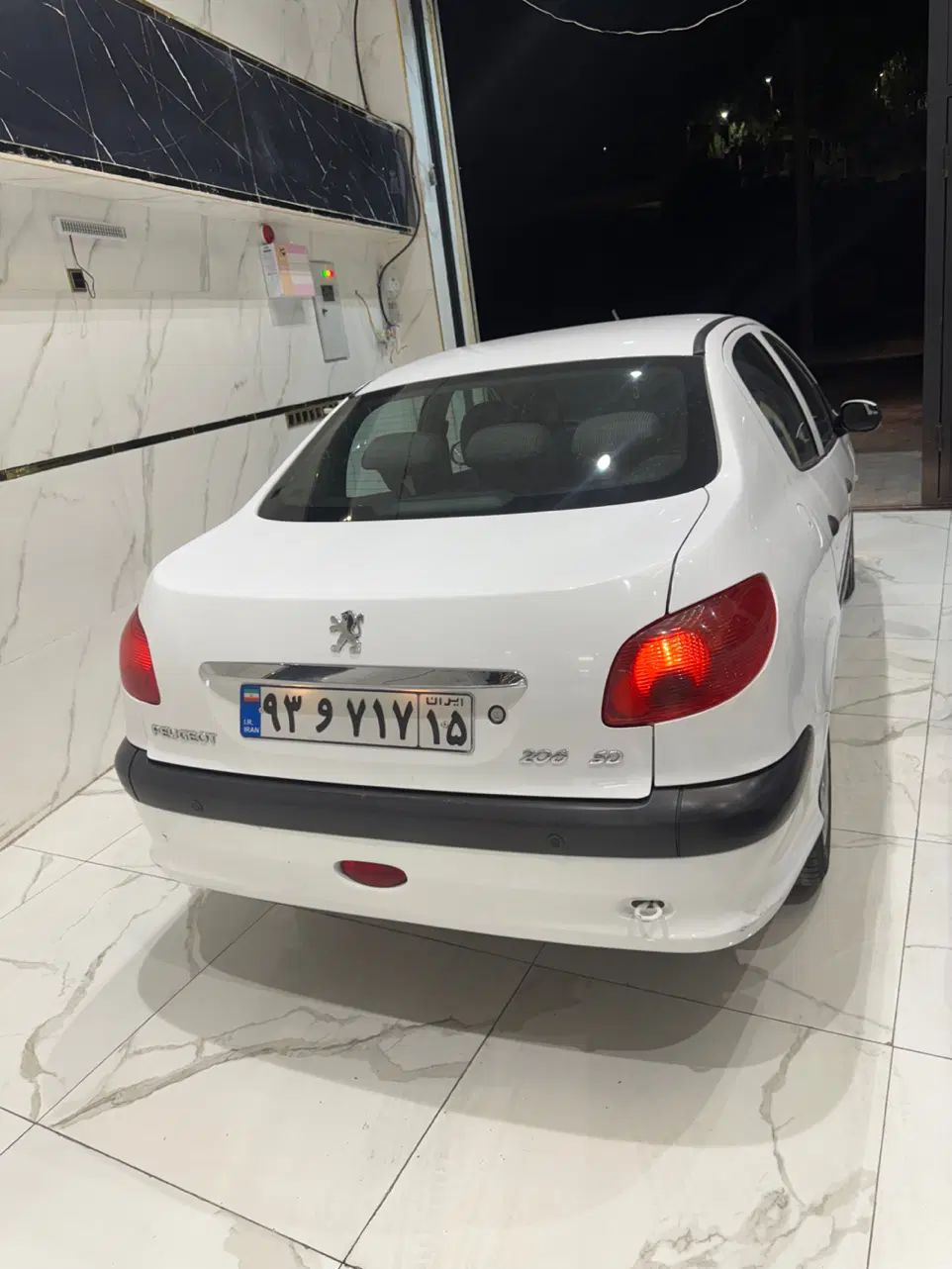 پژو ۲۰۶ صندوق دار v8 - 1398