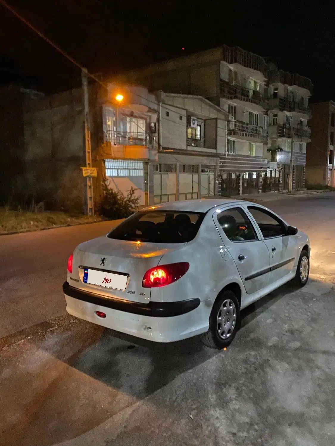 پژو ۲۰۶ صندوق دار v8 - 1396