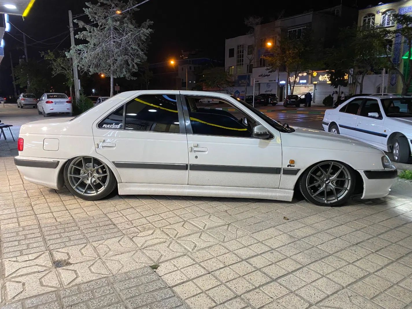 پژو پارس XU7ساده - 1390