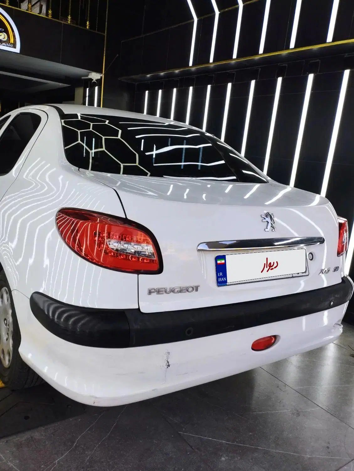 پژو ۲۰۶ صندوق دار v8 - 1397