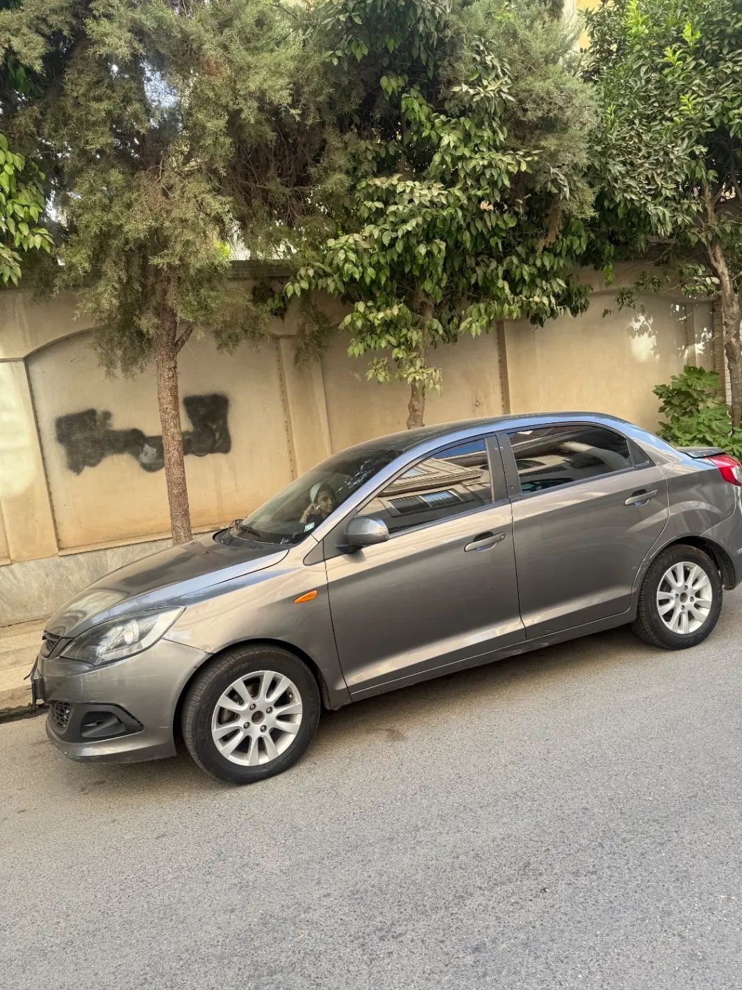 خودرو ام وی ام، 315 هاچ بک آگهی ann_20315924