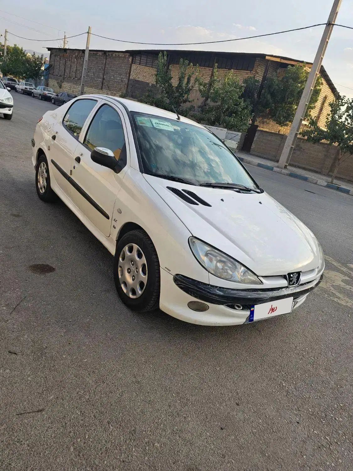 پژو ۲۰۶ صندوق دار v8 - 1390