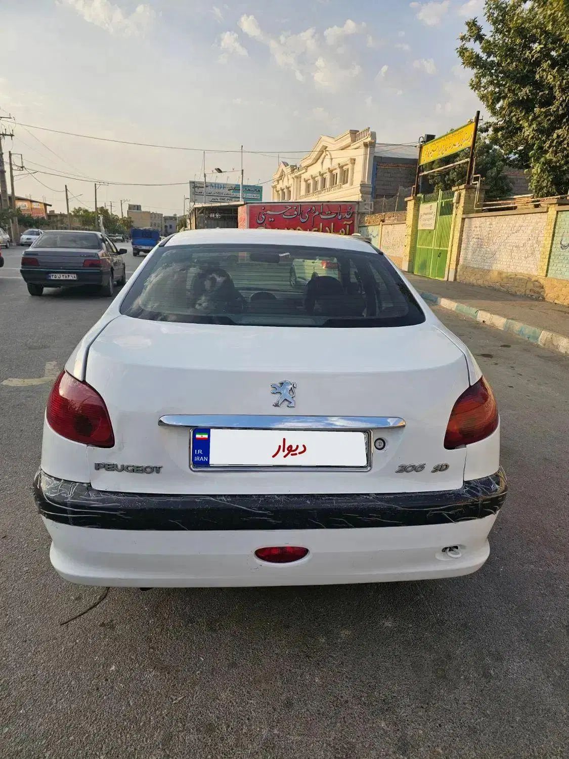 پژو ۲۰۶ صندوق دار v8 - 1390