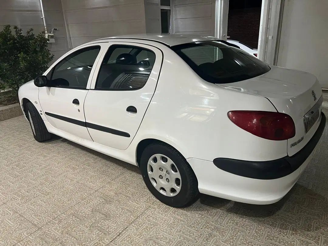 پژو ۲۰۶ صندوق دار v8 - 1394