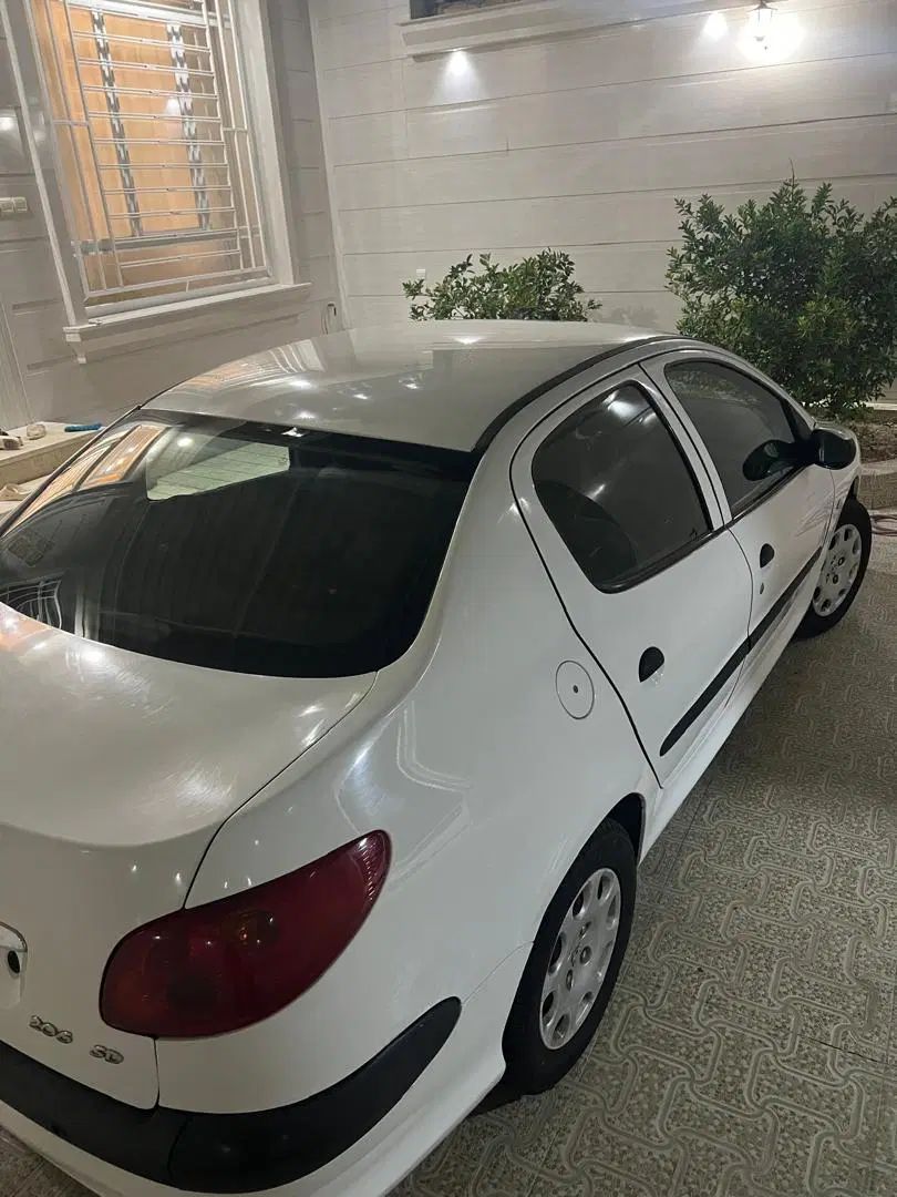 پژو ۲۰۶ صندوق دار v8 - 1394
