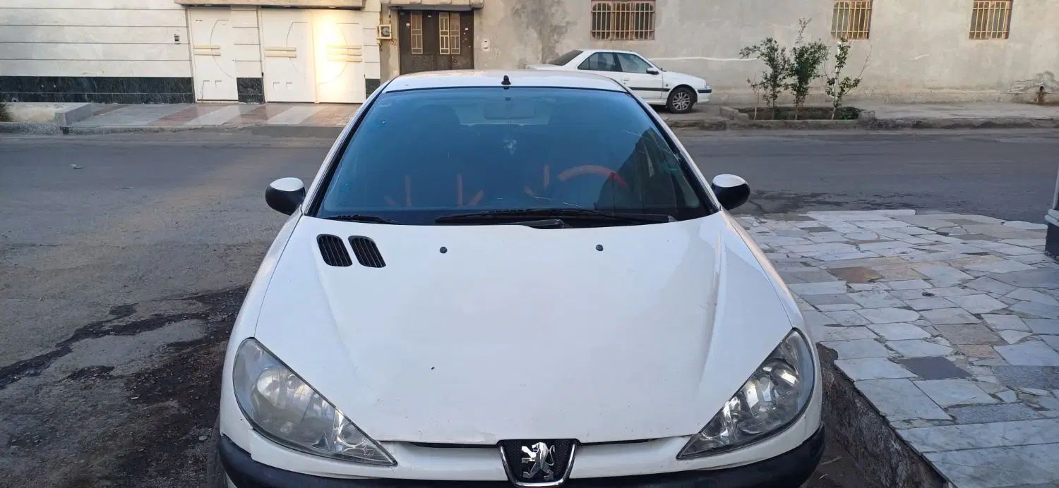 پژو ۲۰۶ صندوق دار v8 - 1389