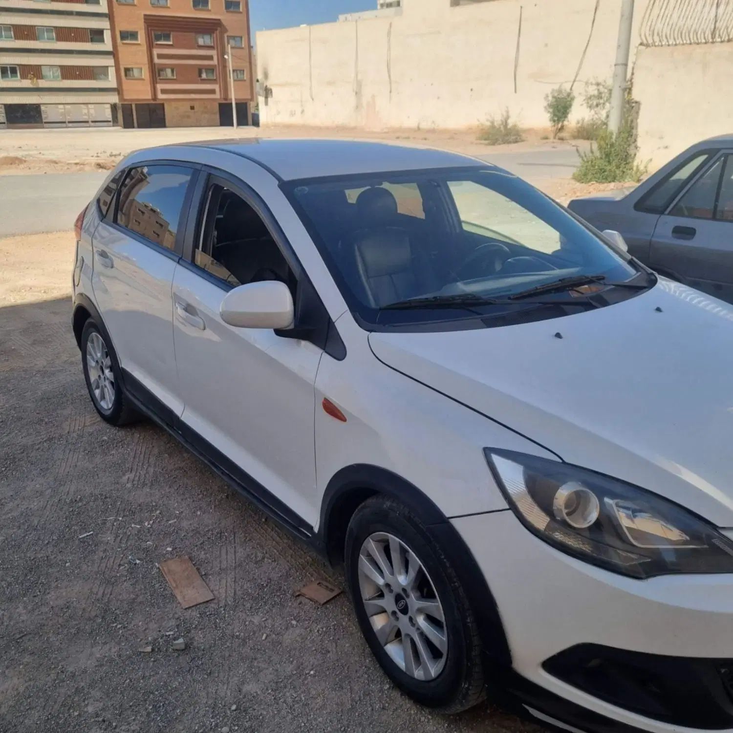 ام وی ام 315 هاچ بک اسپرت لاکچری - 1395