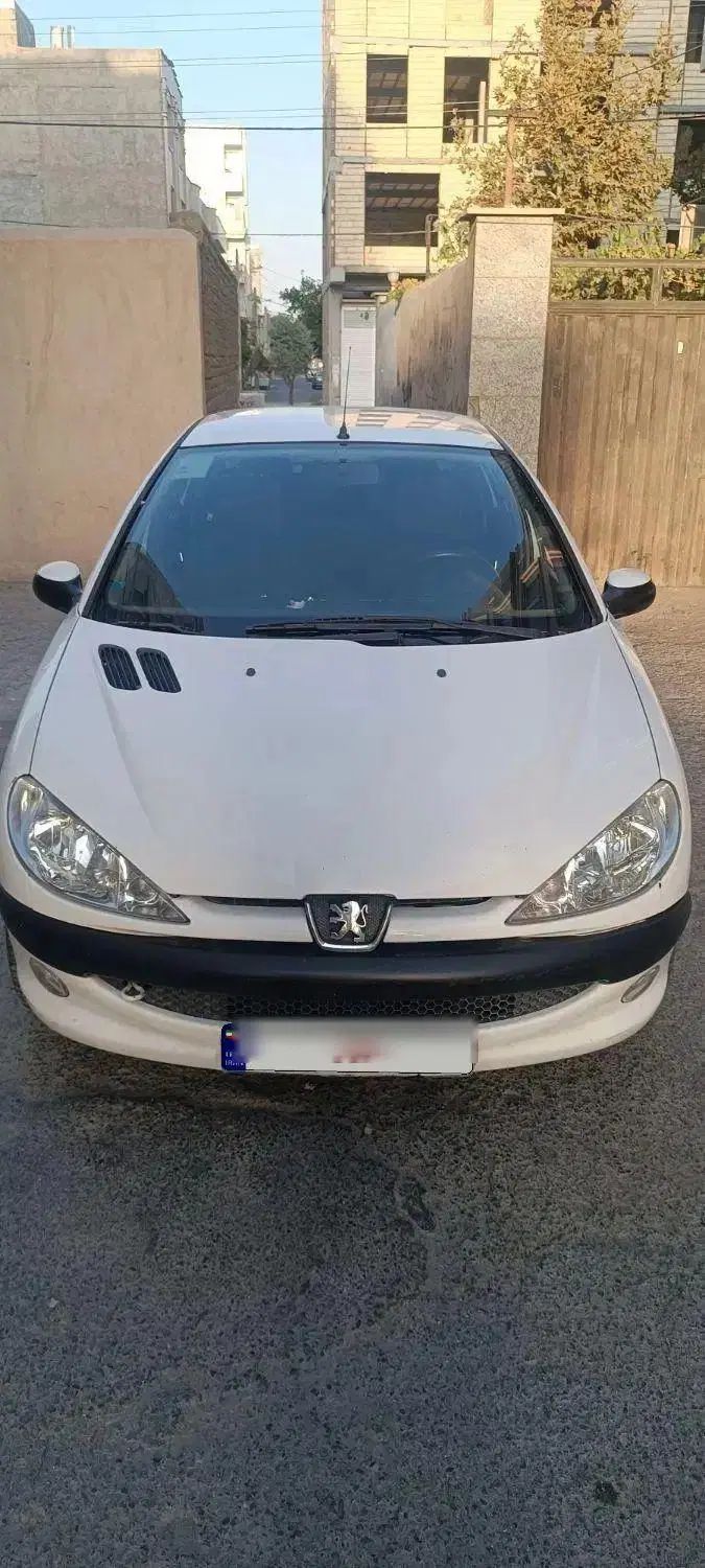 پژو ۲۰۶ صندوق دار v8 - 1396