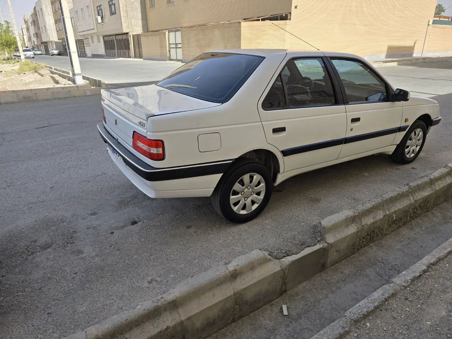 پژو 405 SLX بنزینی  XU7 - 1390