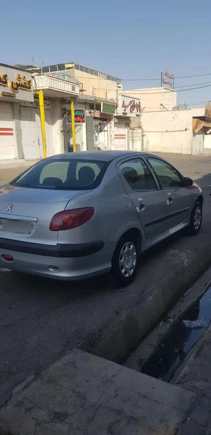 پژو ۲۰۶ صندوق دار v8 - 1386