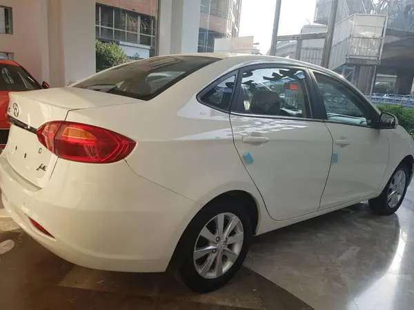 جک J4 اتوماتیک آپشنال - 1404