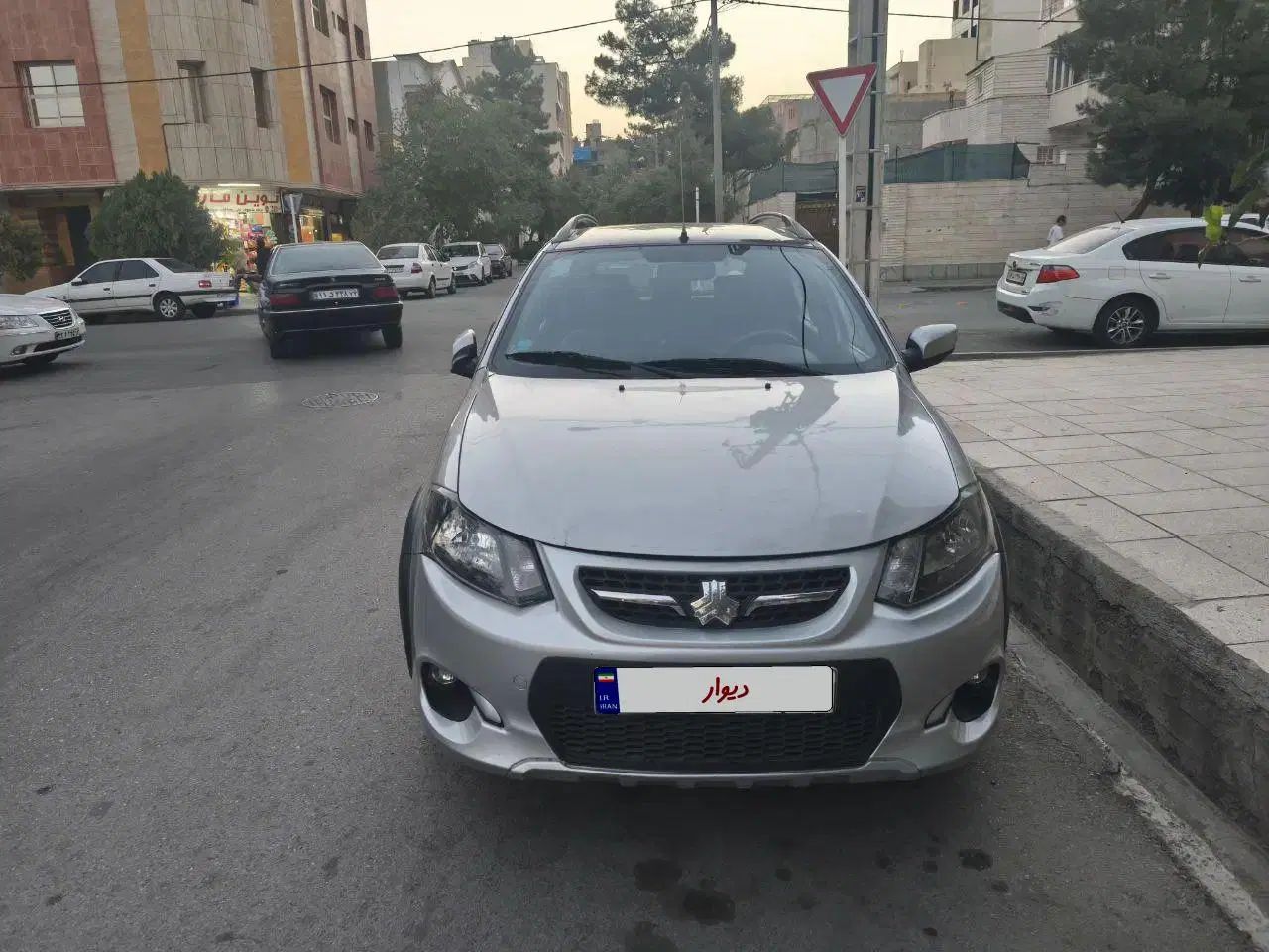 کوییک R دنده‌ای - 1401