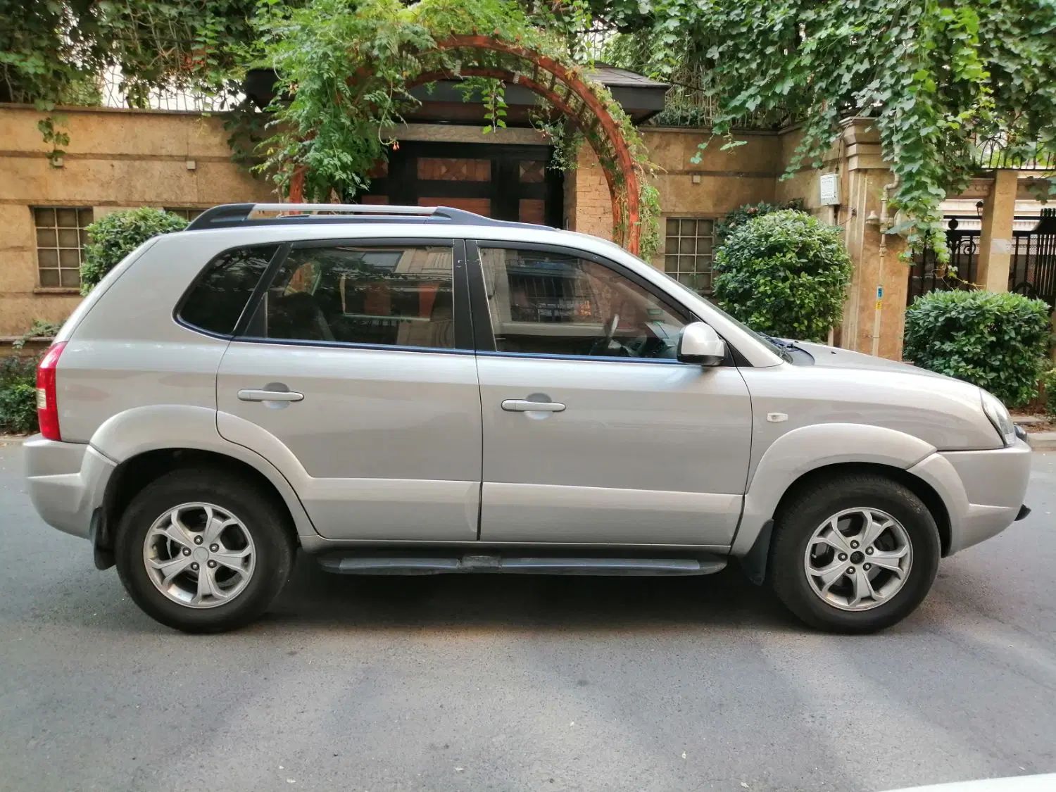 هیوندای توسان 2.7 لیتر - 2010