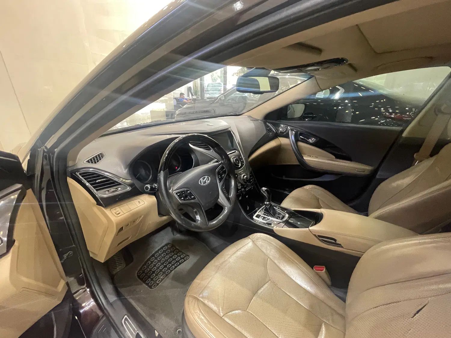 هیوندای آزرا (گرنجور) 3000cc - 2012
