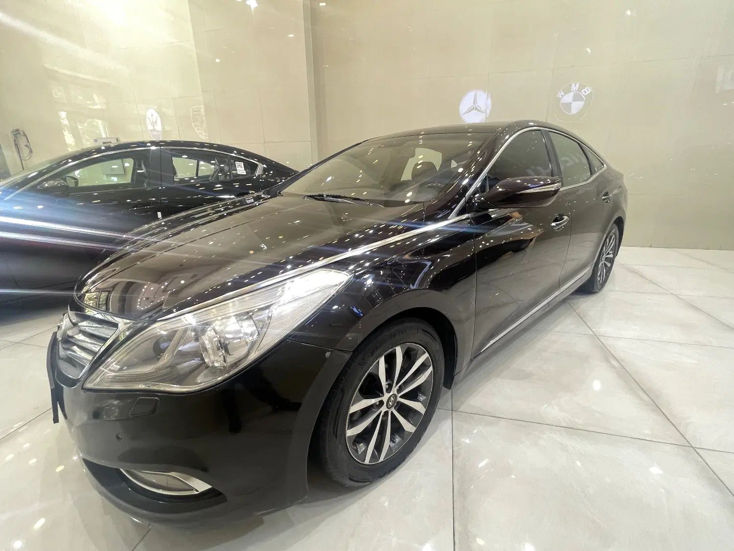 هیوندای آزرا (گرنجور) 3000cc - 2012