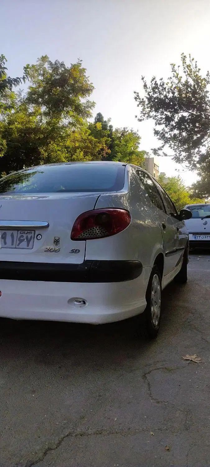 پژو ۲۰۶ صندوق دار v8 - 1389