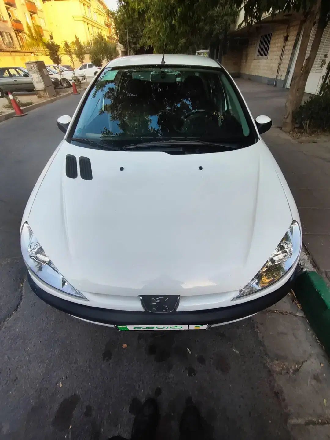 پژو ۲۰۶ صندوق دار v8 - 1397