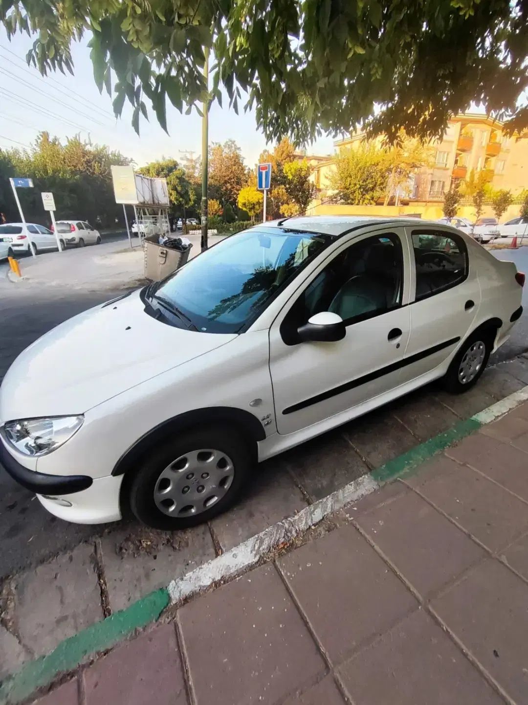 پژو ۲۰۶ صندوق دار v8 - 1397