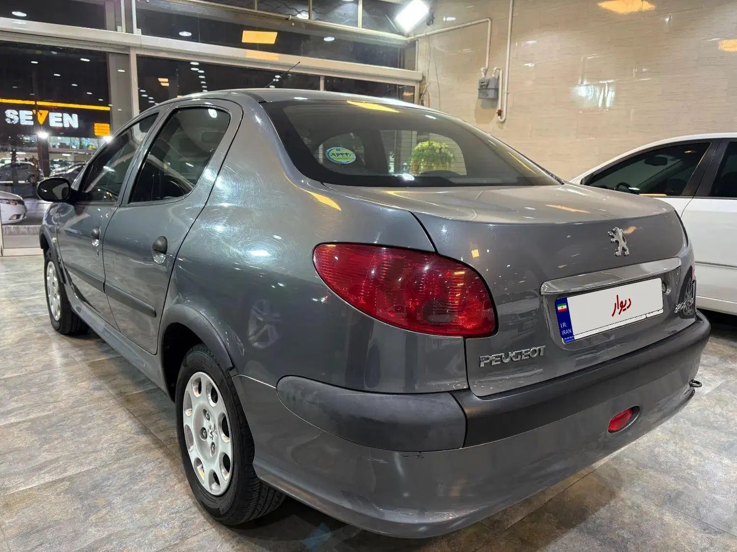 پژو ۲۰۶ صندوق دار v8 - 1399