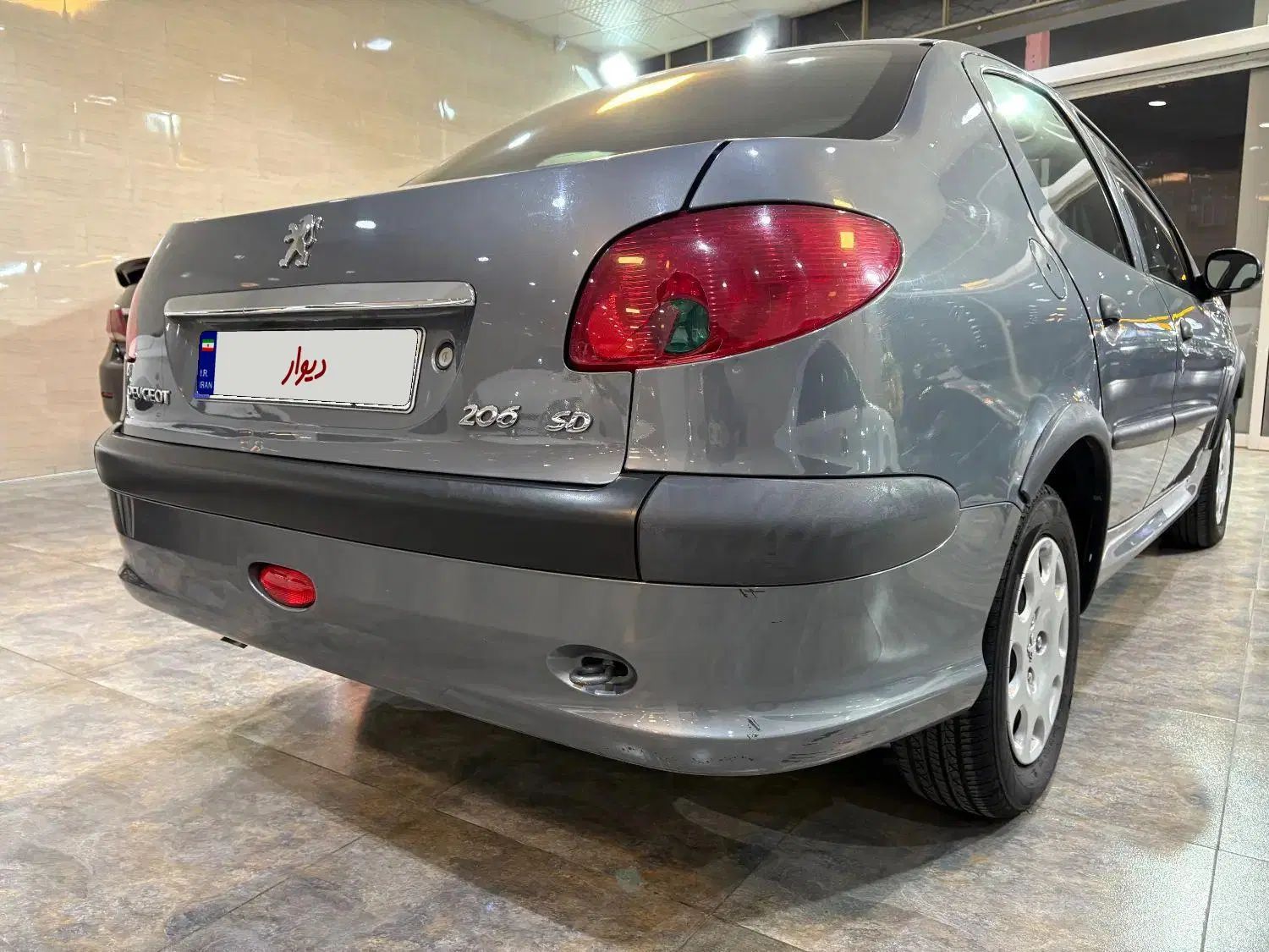 پژو ۲۰۶ صندوق دار v8 - 1399
