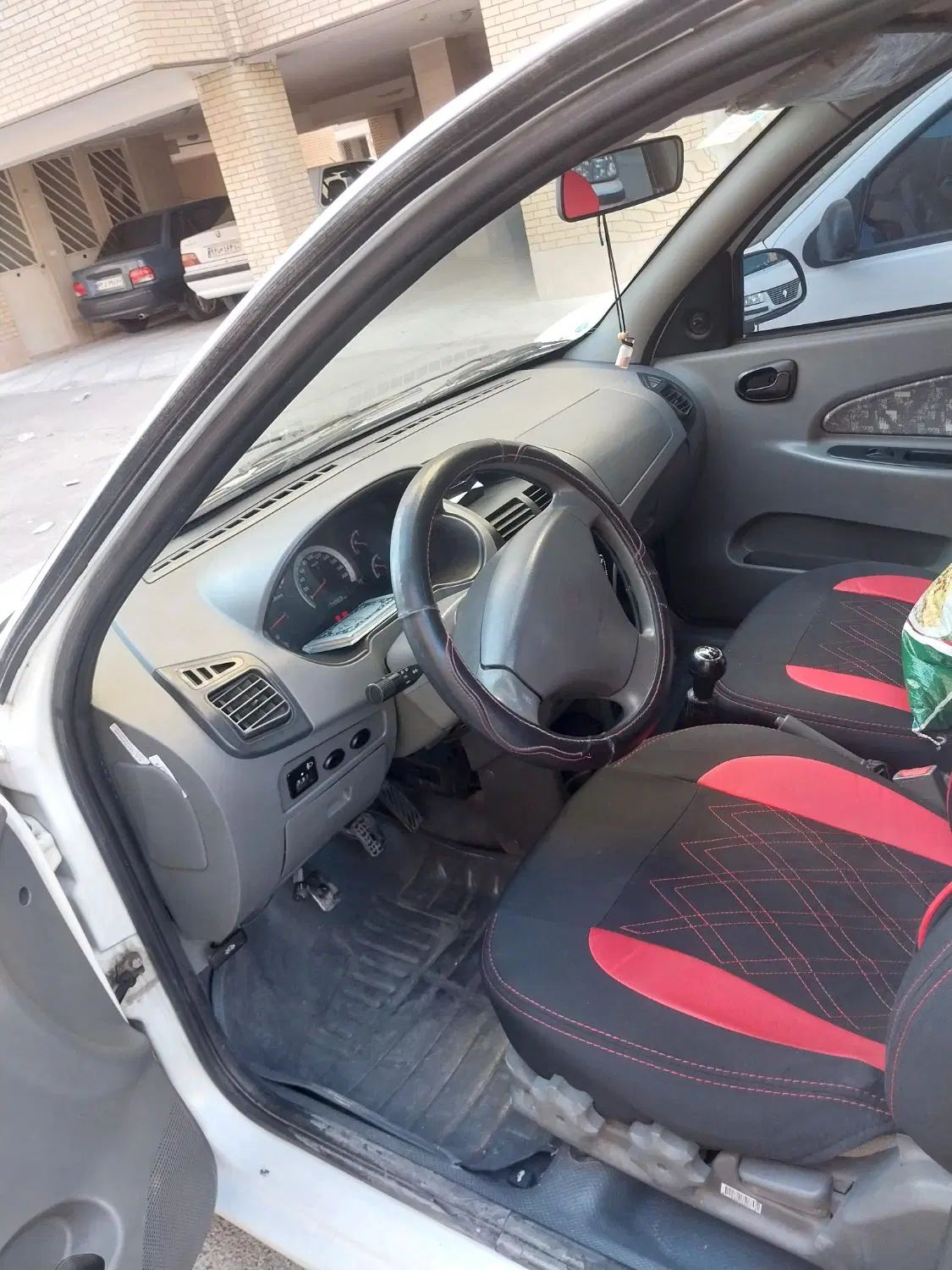 تیبا صندوق دار SX - 1394