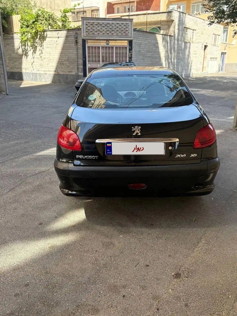 پژو ۲۰۶ صندوق دار v8 - 1397