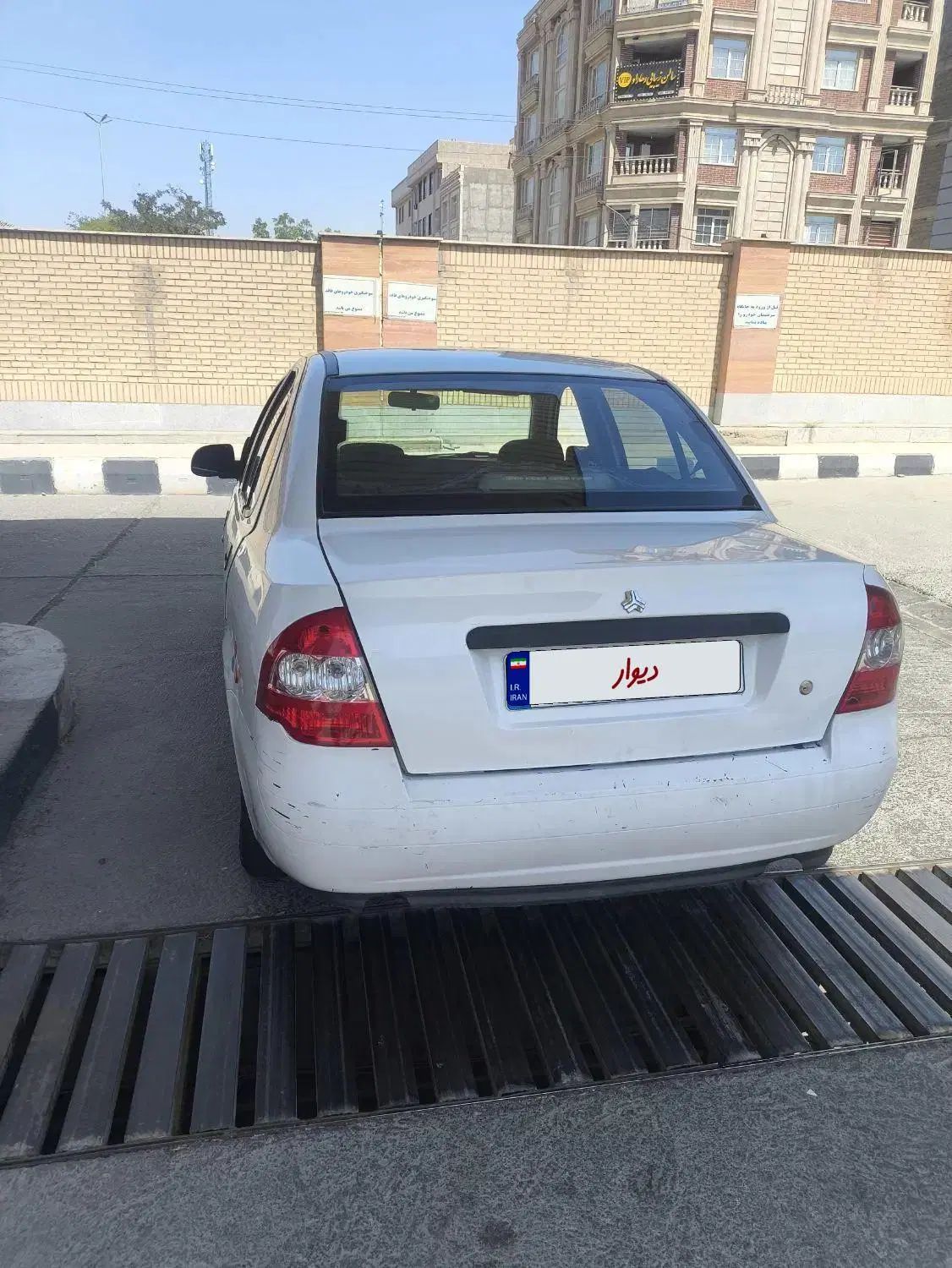 تیبا صندوق دار SX - 1393