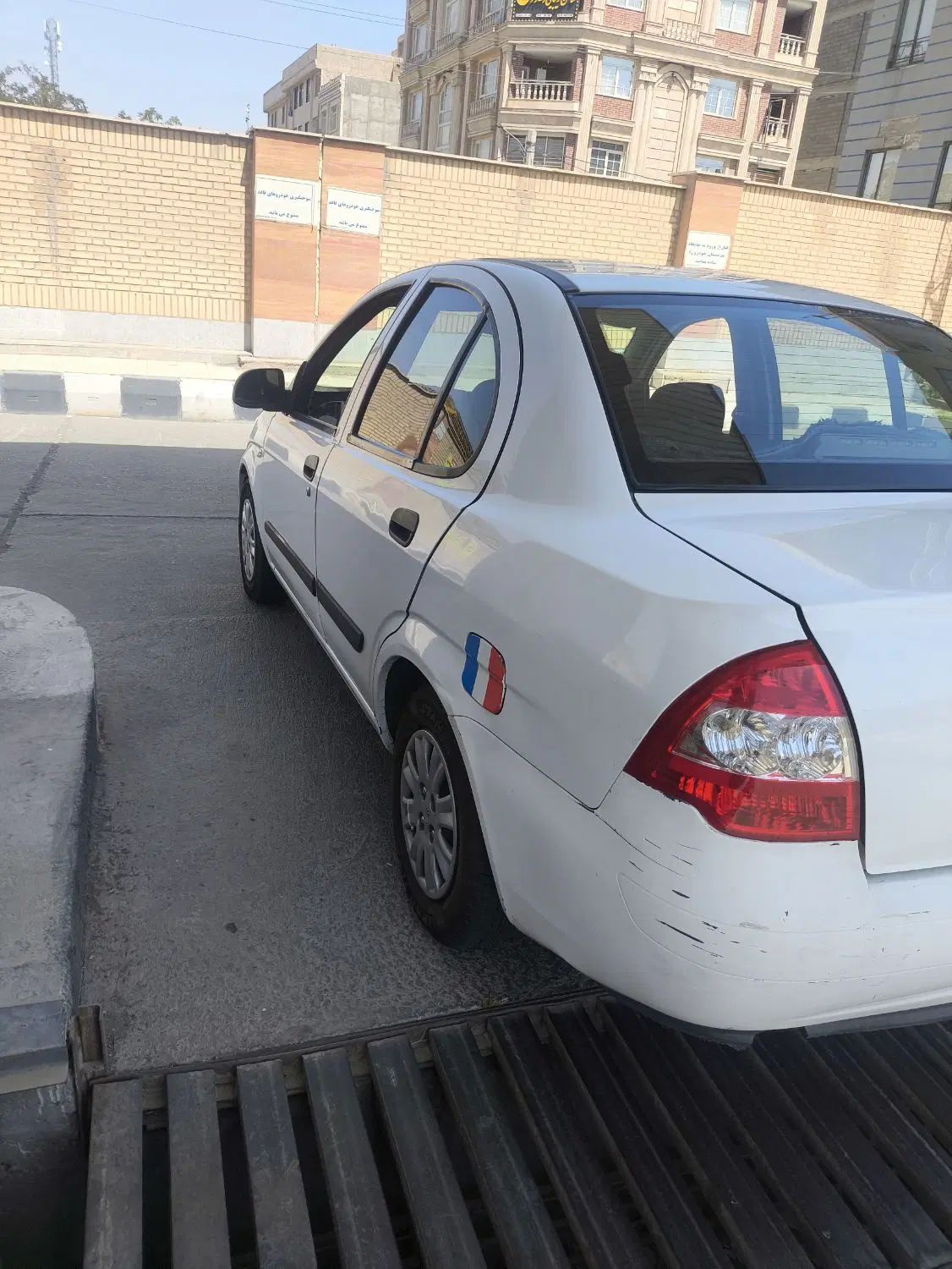 تیبا صندوق دار SX - 1393
