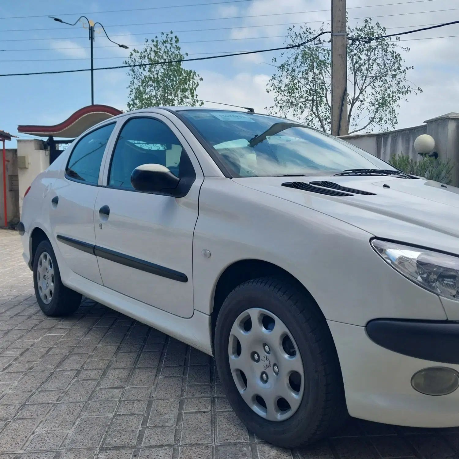 پژو ۲۰۶ صندوق دار v8 - 1390