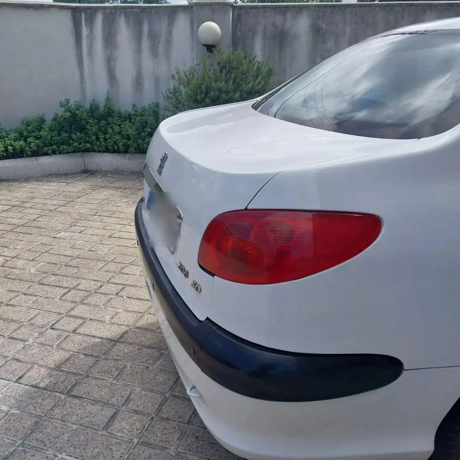 پژو ۲۰۶ صندوق دار v8 - 1390