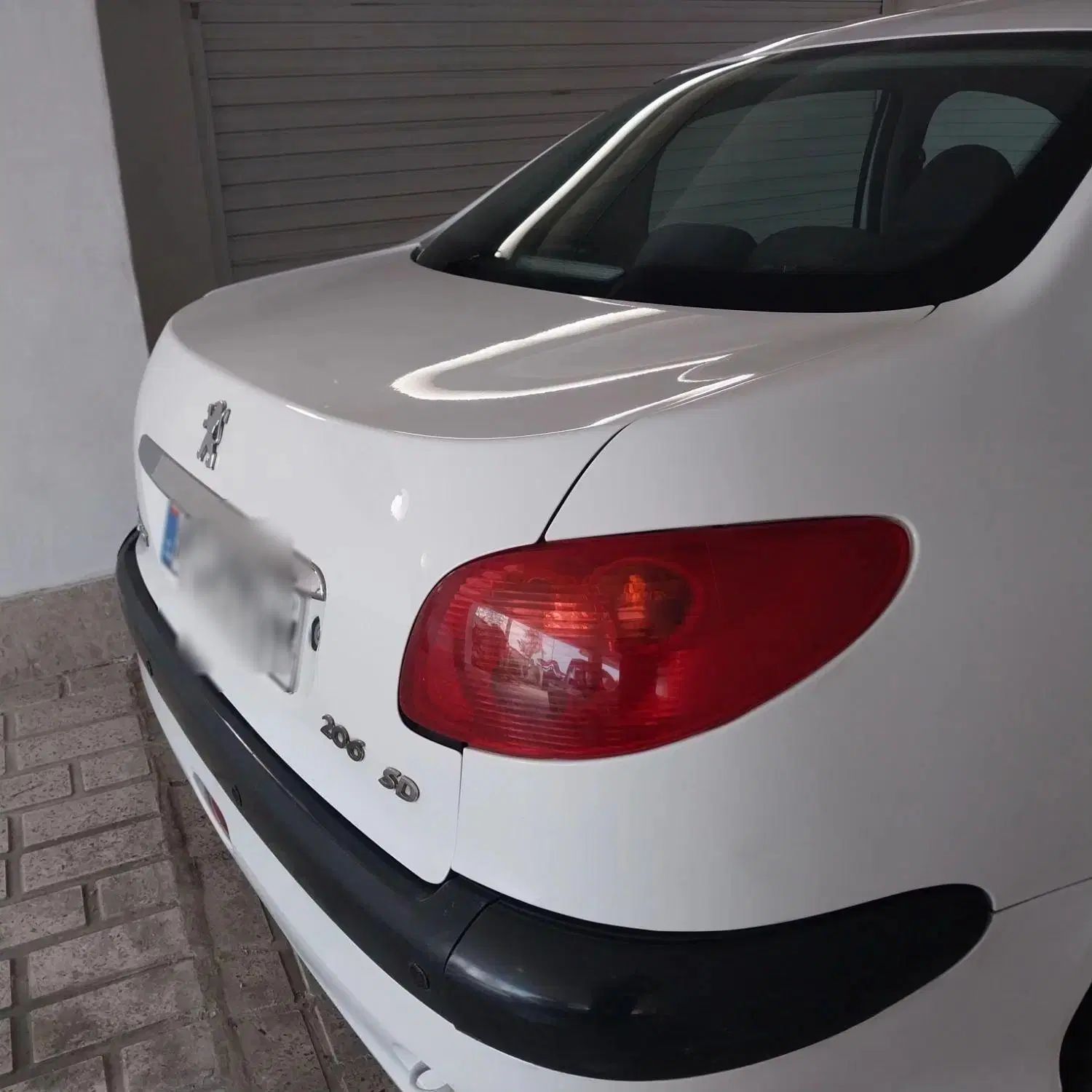 پژو ۲۰۶ صندوق دار v8 - 1390