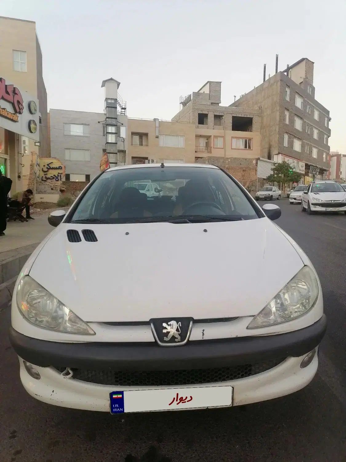 پژو ۲۰۶ صندوق دار v8 - 1392