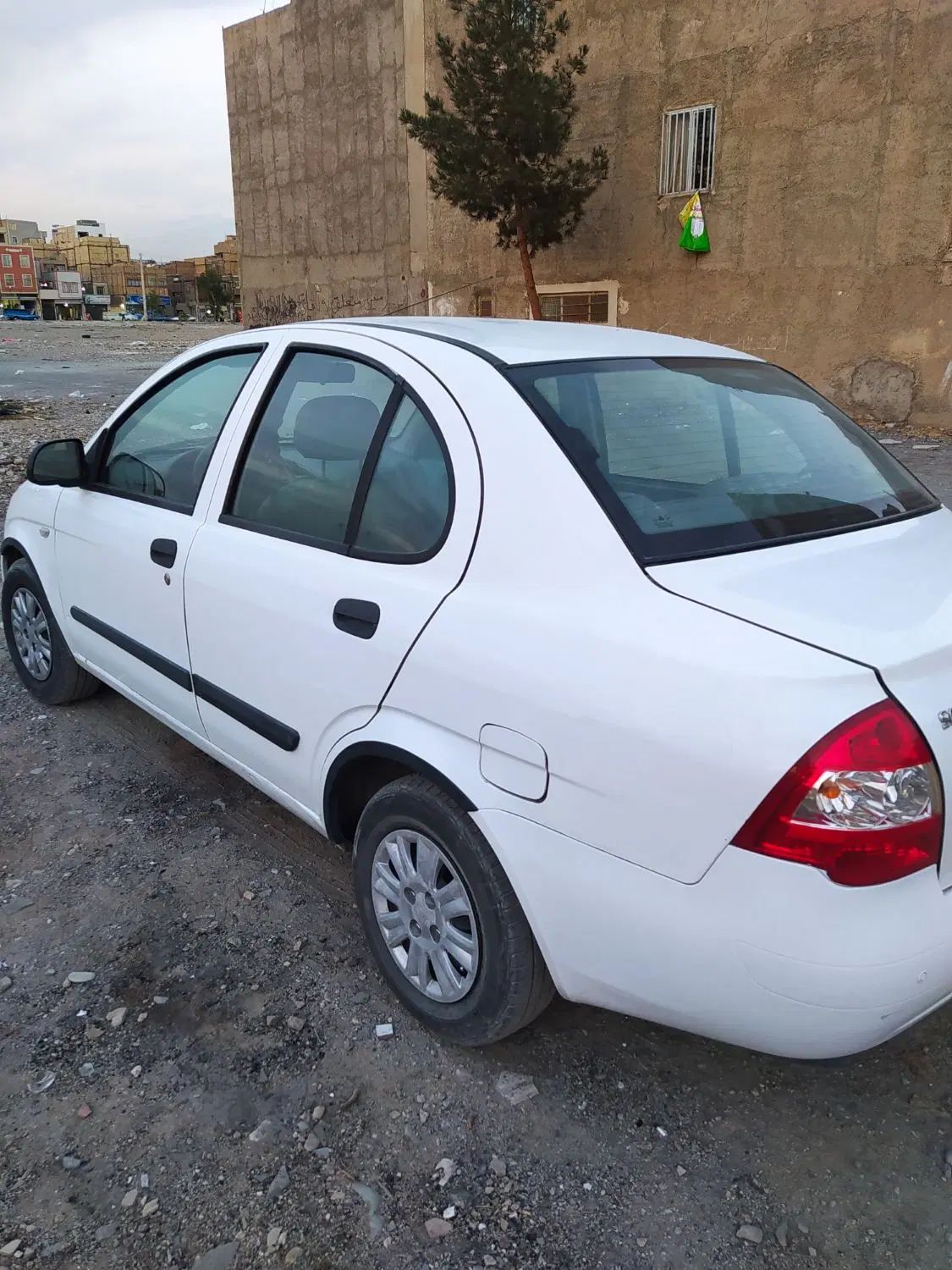 تیبا صندوق دار SX - 1394