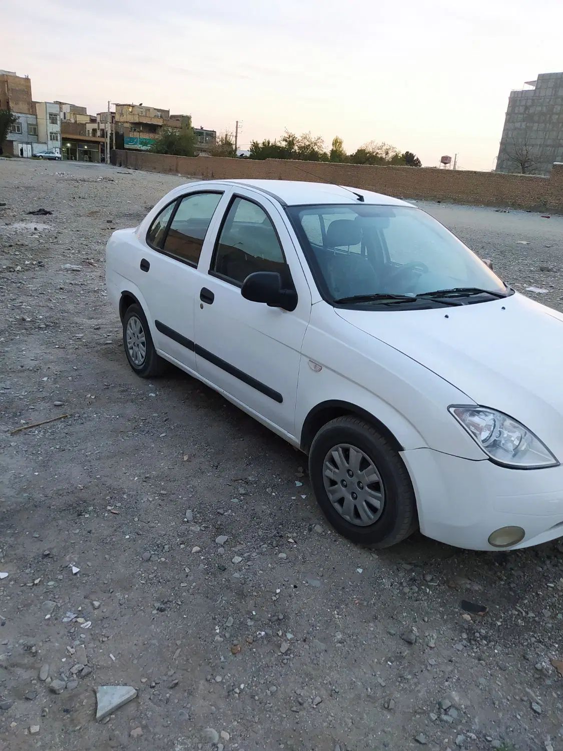 تیبا صندوق دار SX - 1394