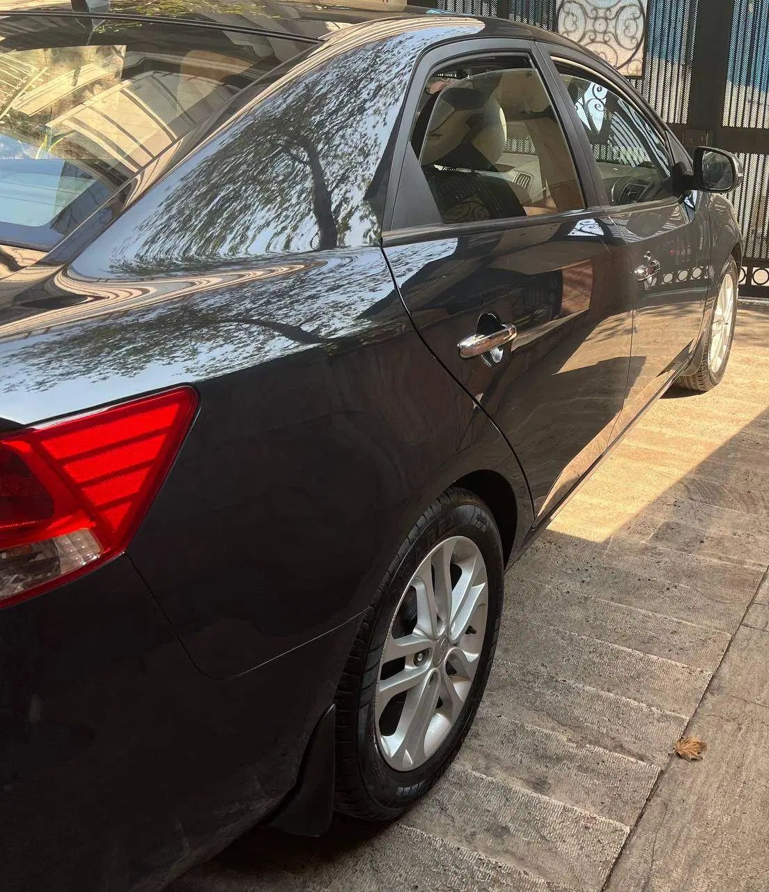 کیا سراتو 2.0 لیتر اتوماتیک GT لاین - 2016