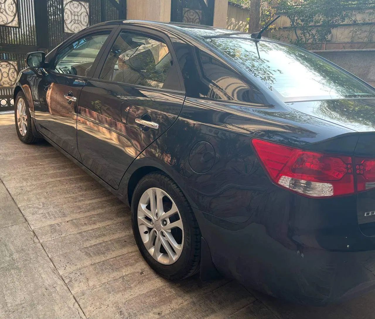 کیا سراتو 2.0 لیتر اتوماتیک GT لاین - 2016